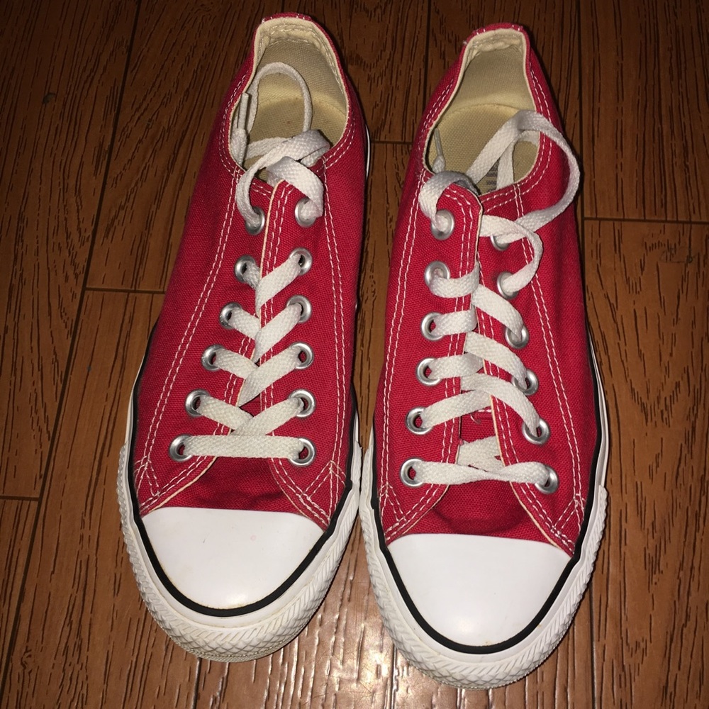 Red converse